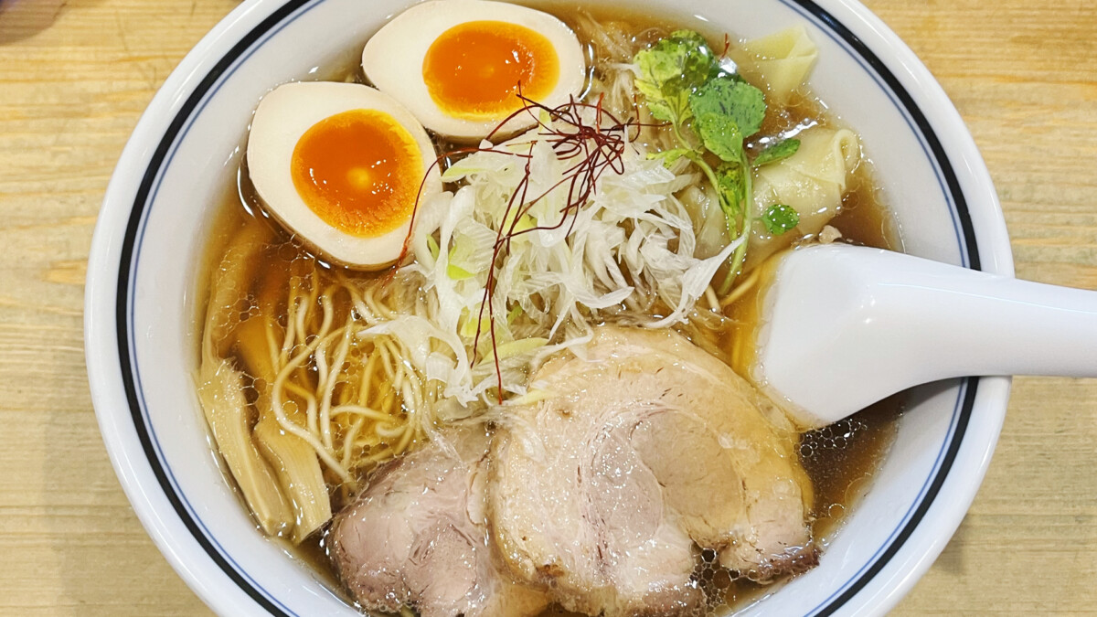 Rishiri konbu ramen KUROOBI main image